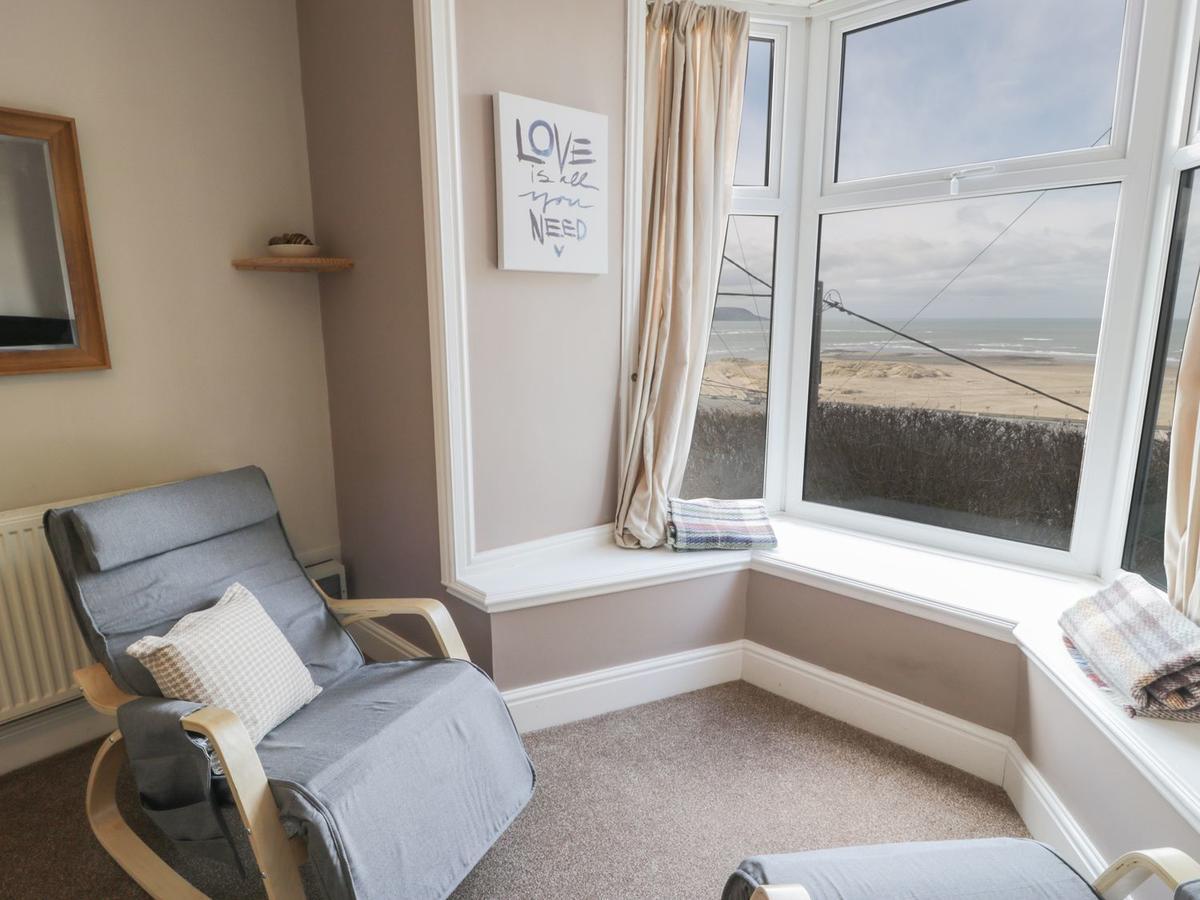 Seaview Apartment Barmouth Exterior photo